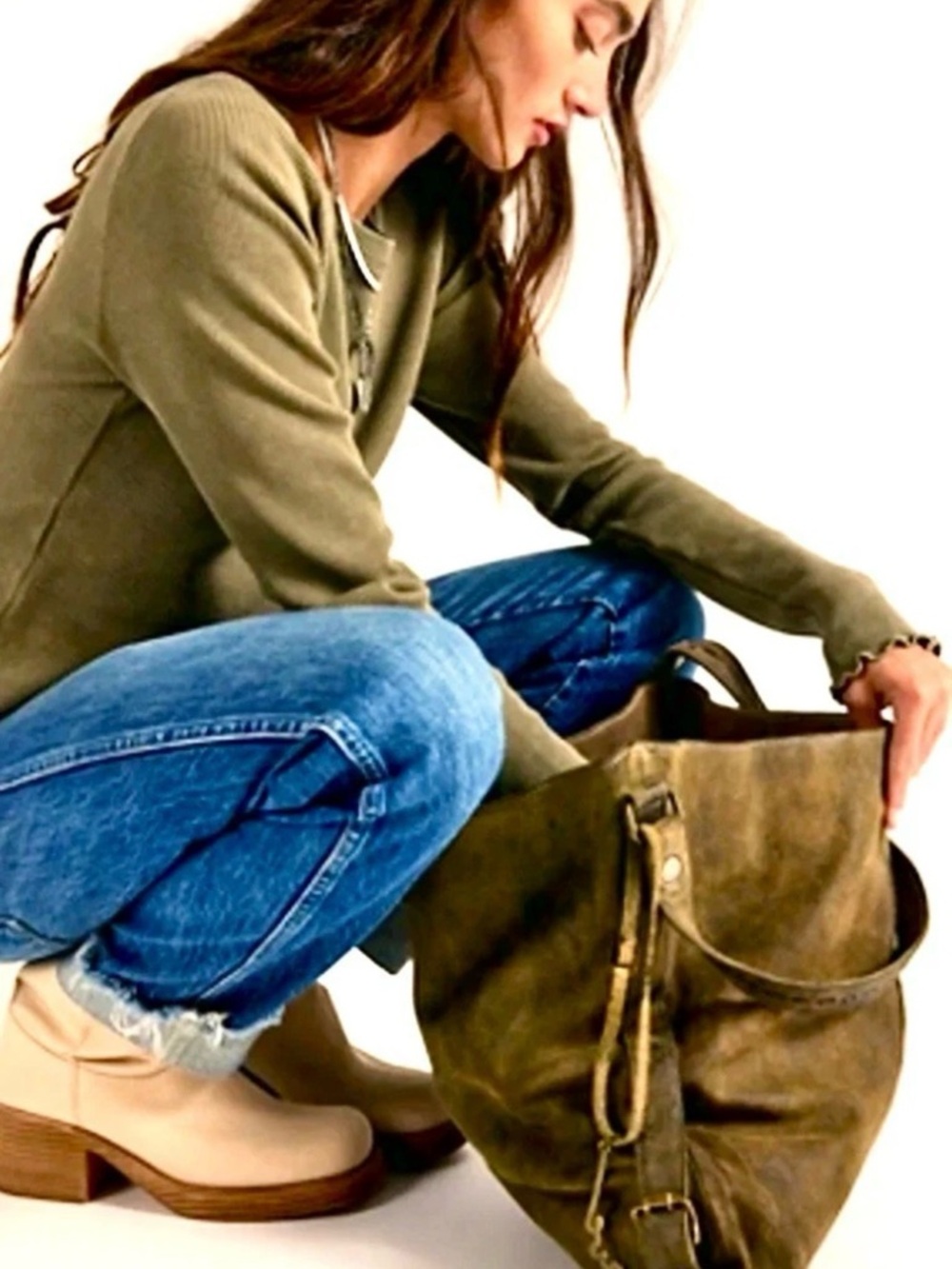 Free People We The Free Distressed Khaki Sandblast Suede Shoulder Bag Bucket - Picture 4 of 13